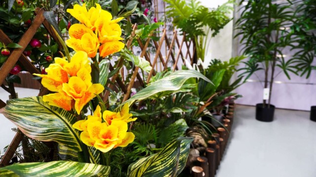 Artificial plants showroom cn_08